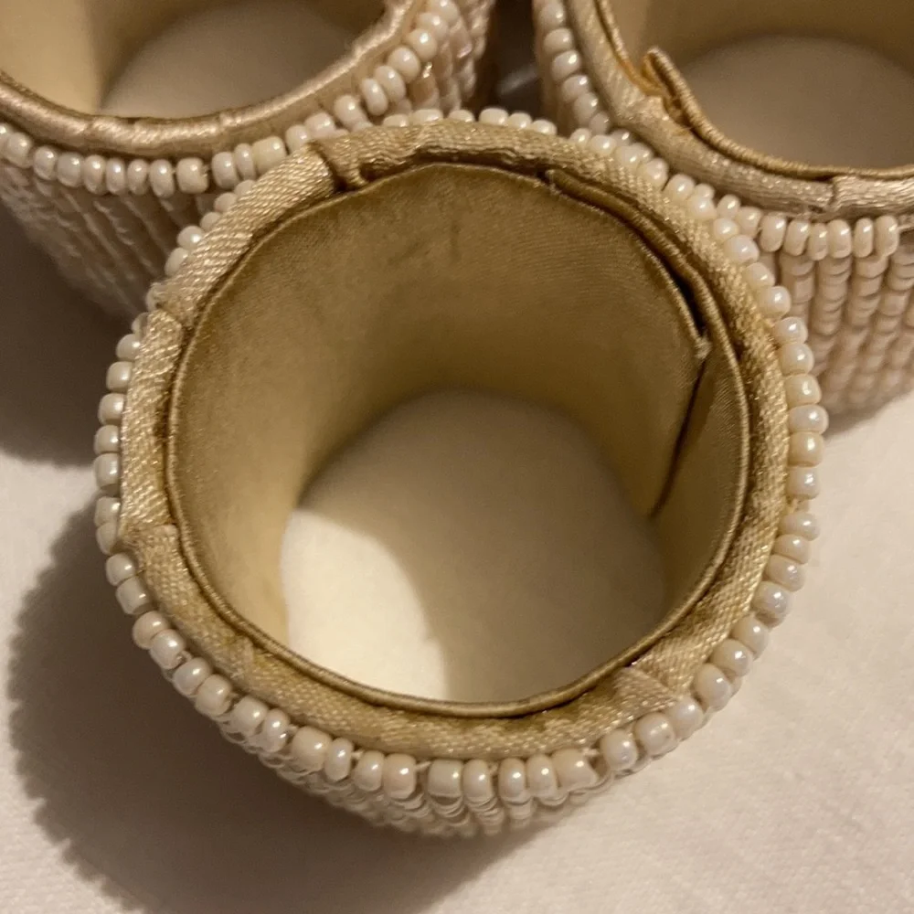 Beaded napkin rings (6)ivory cream classic